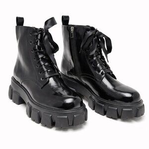 Smash Mia Black Combat Boots | Lug Sole Lace-Up Booties | Size 11W